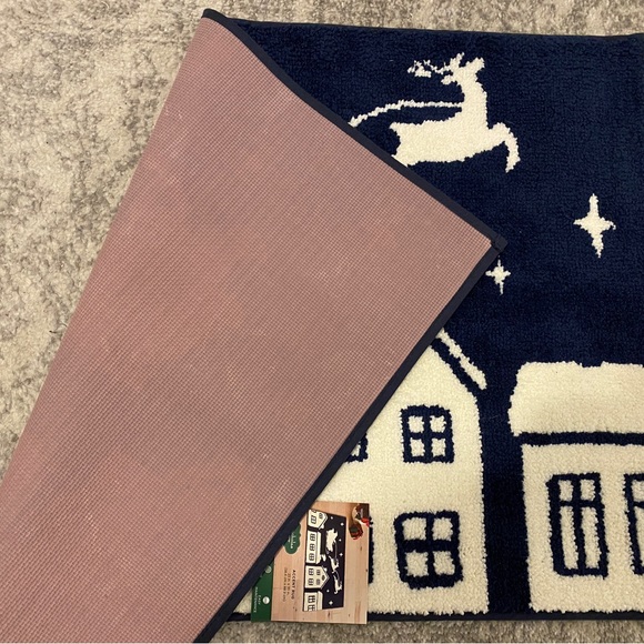 St. Nicholas Square Accent Rug - Picture 3 of 6